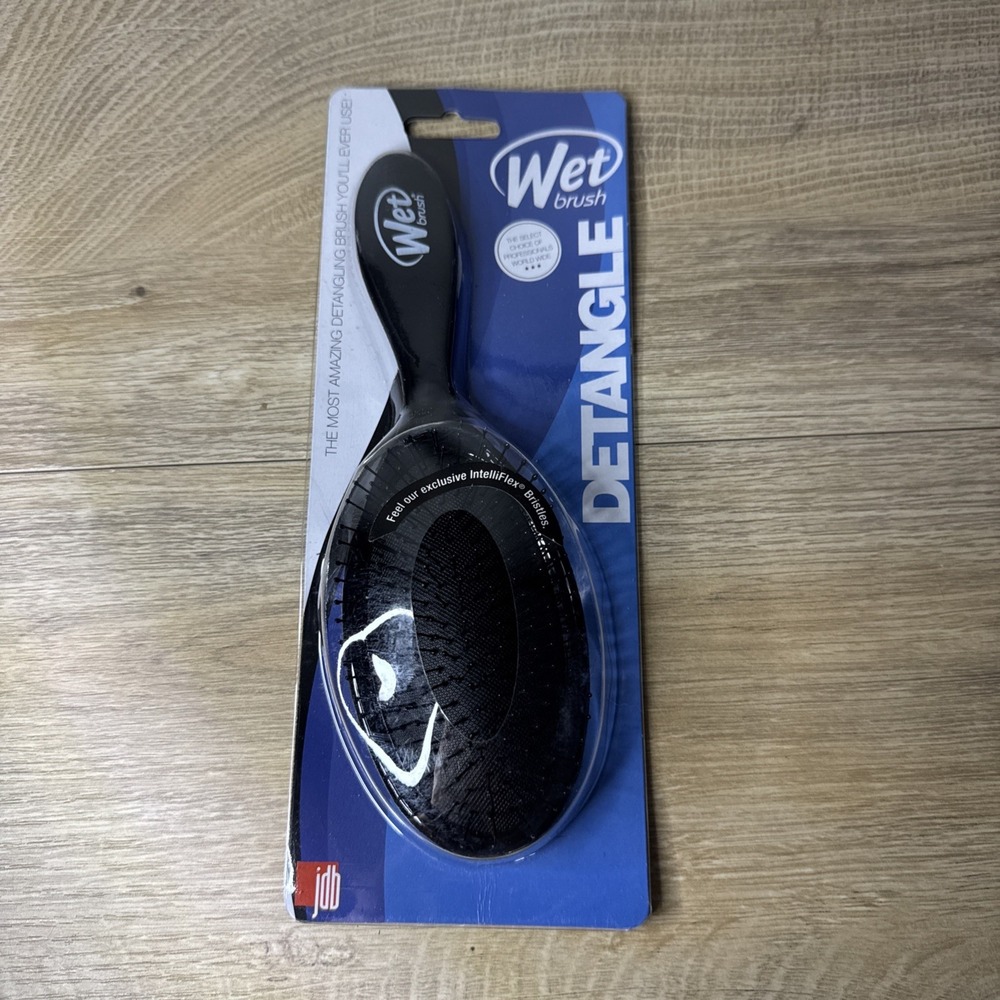 WetBrush Detangle Hair Brush Black IntelliFlex‎ Bristles SofTips Oval New